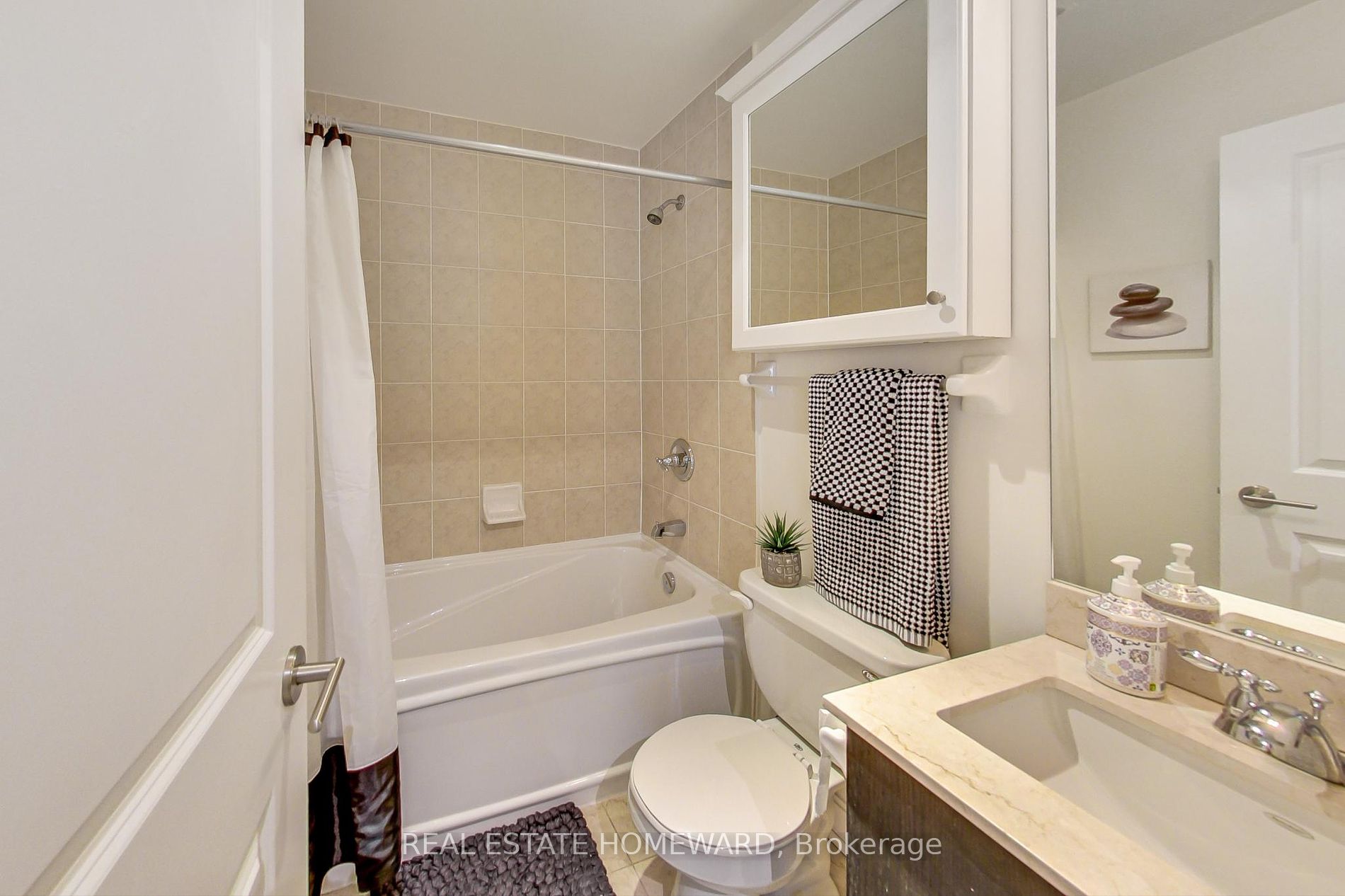 21 Scollard Street #103