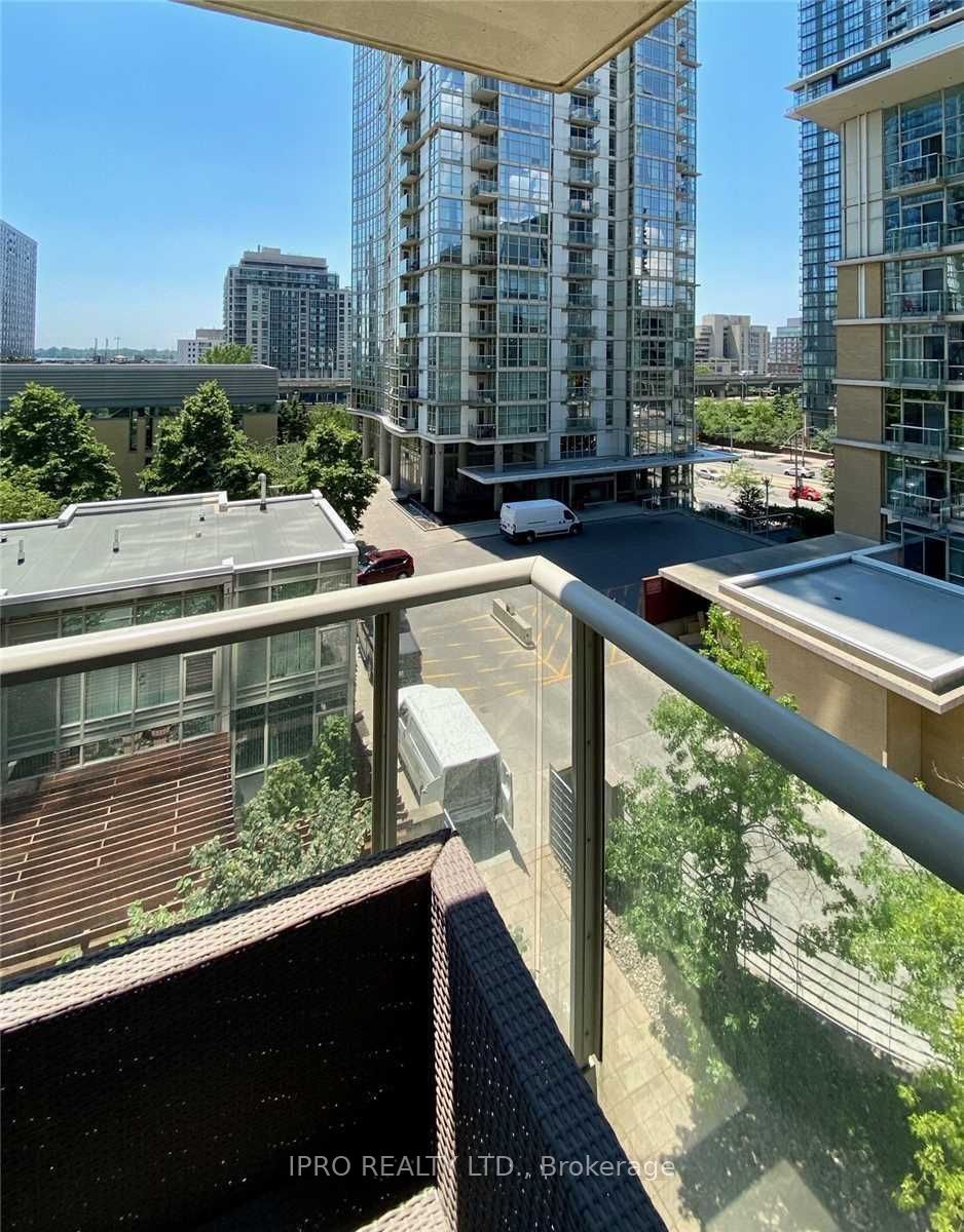 10 Navy Wharf Court, #612