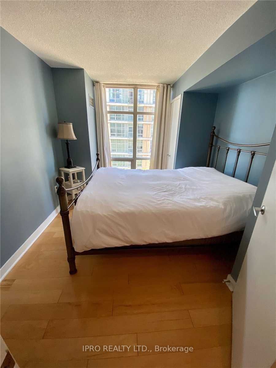 10 Navy Wharf Court, #612