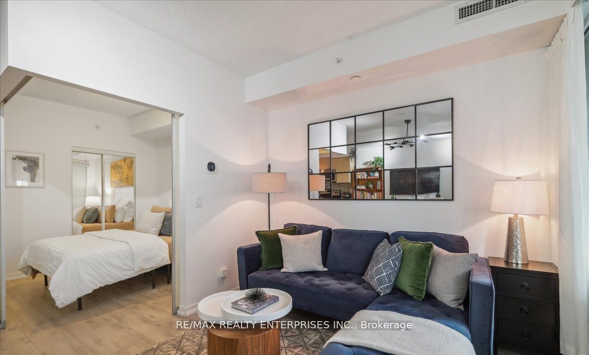 150 East Liberty St, #410