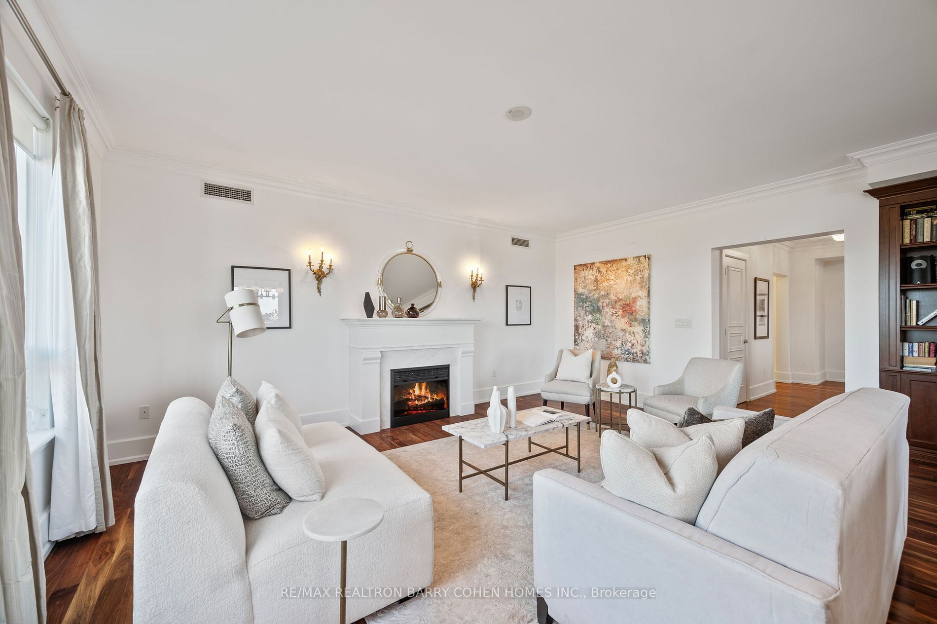 662 Sheppard Ave E, #805c