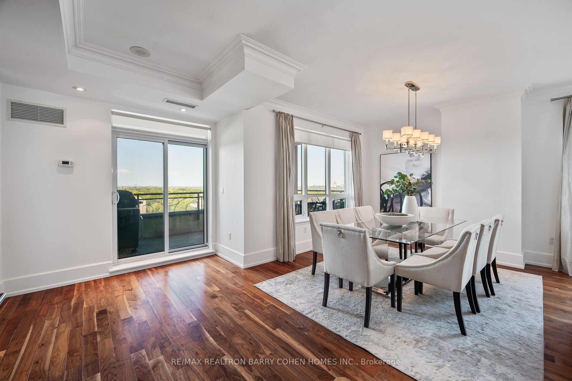 662 Sheppard Ave E, #805c