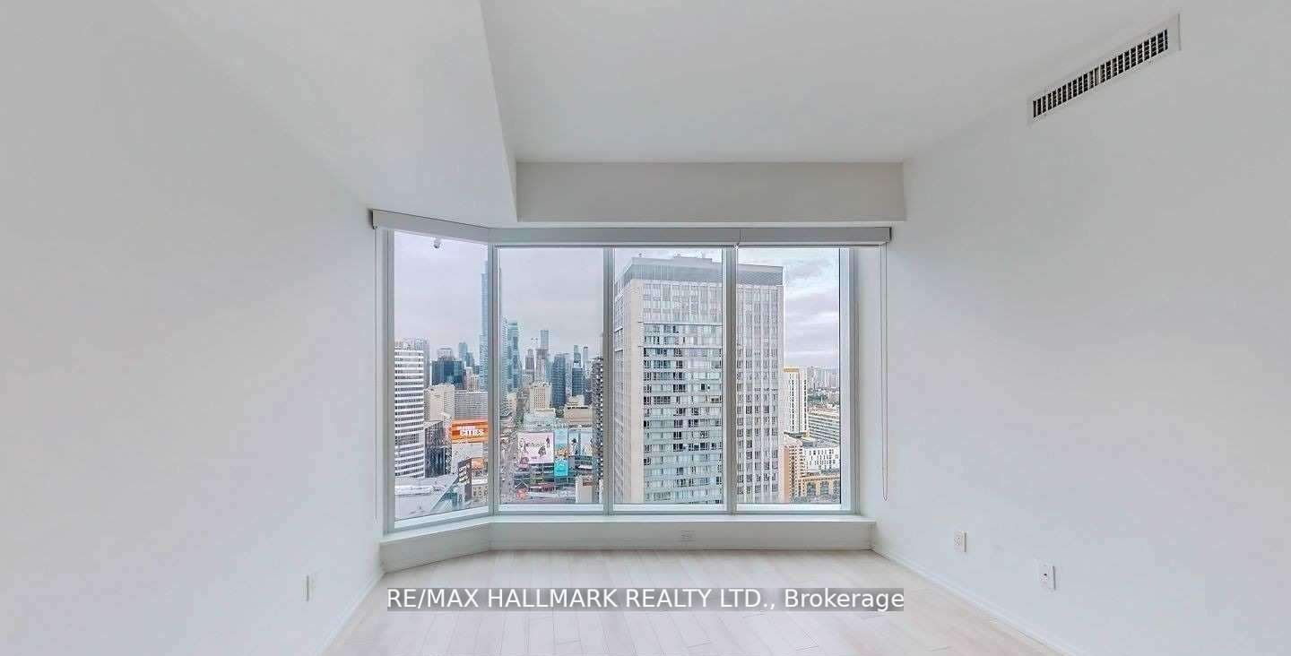 197 Yonge St, #3114