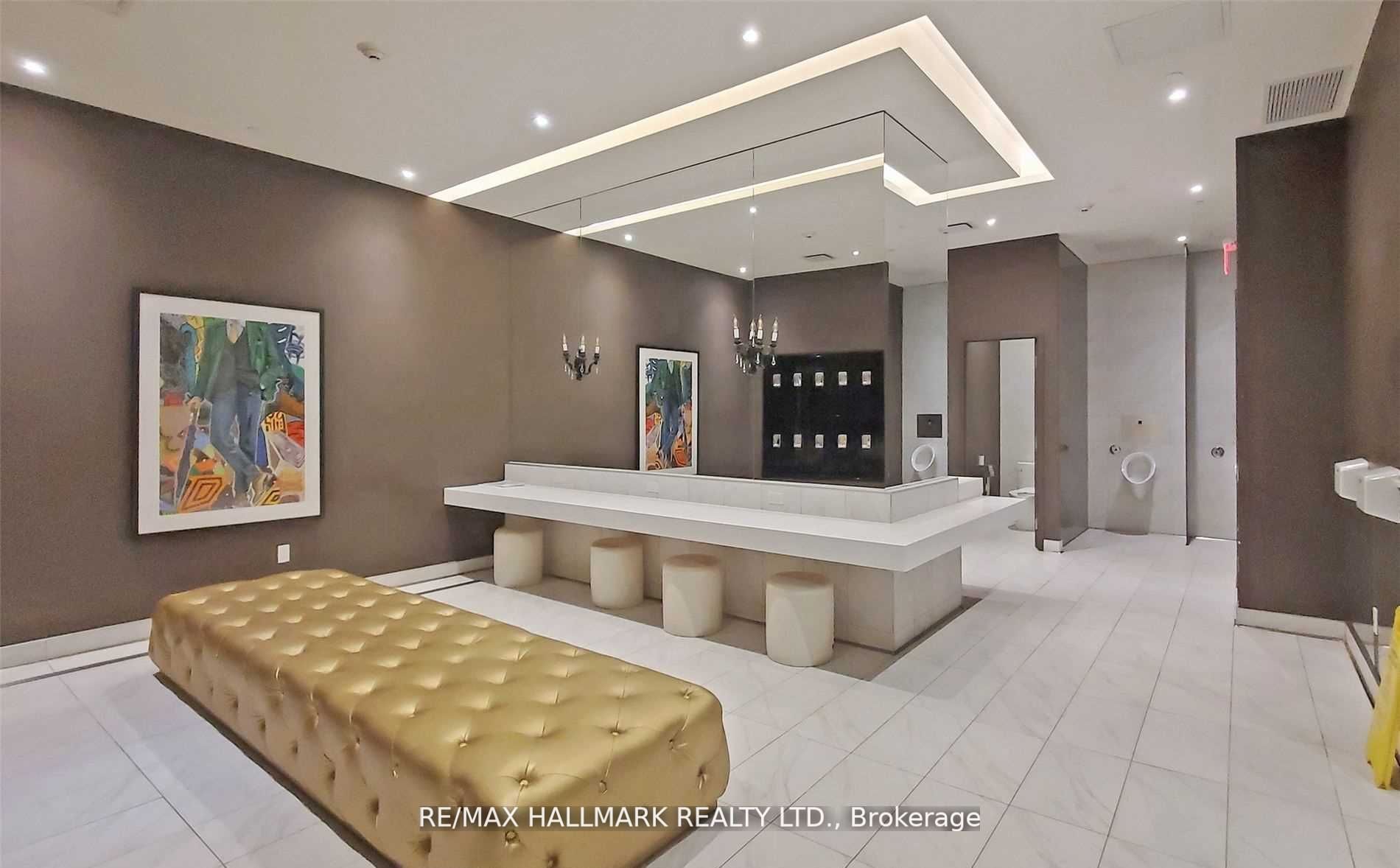 197 Yonge St, #3114