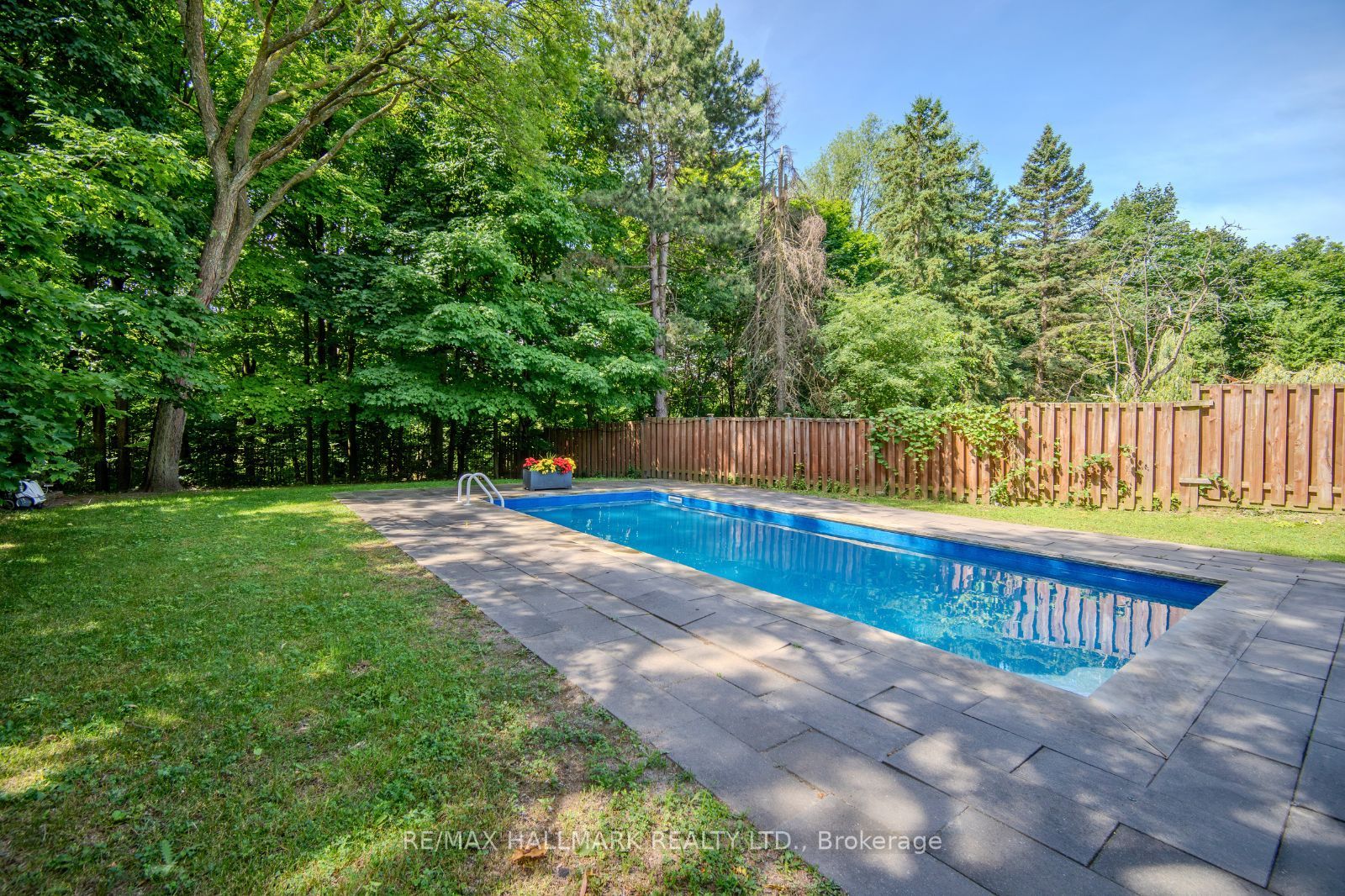 86 Bannatyne Drive