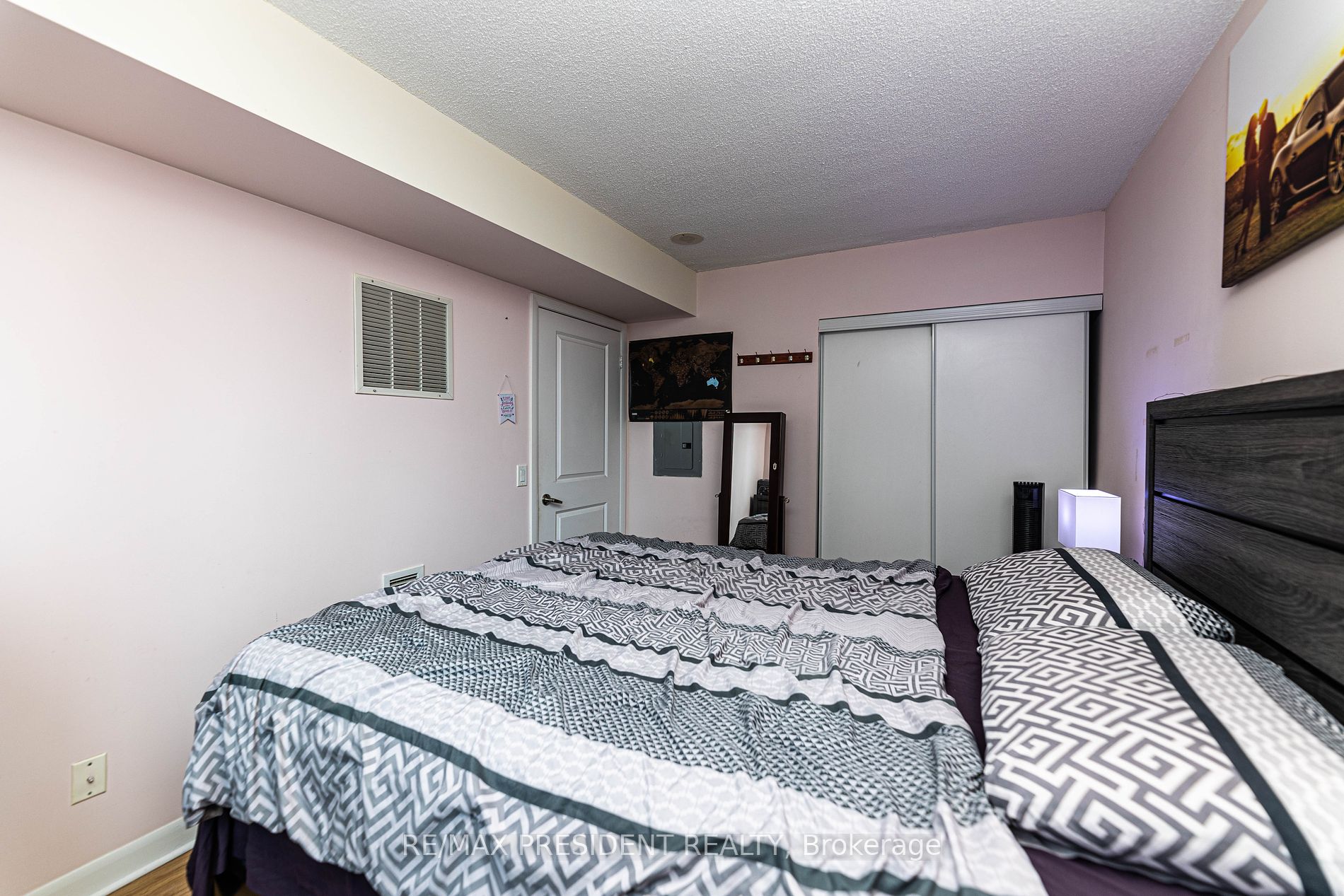 4978 Yonge Street, #1911