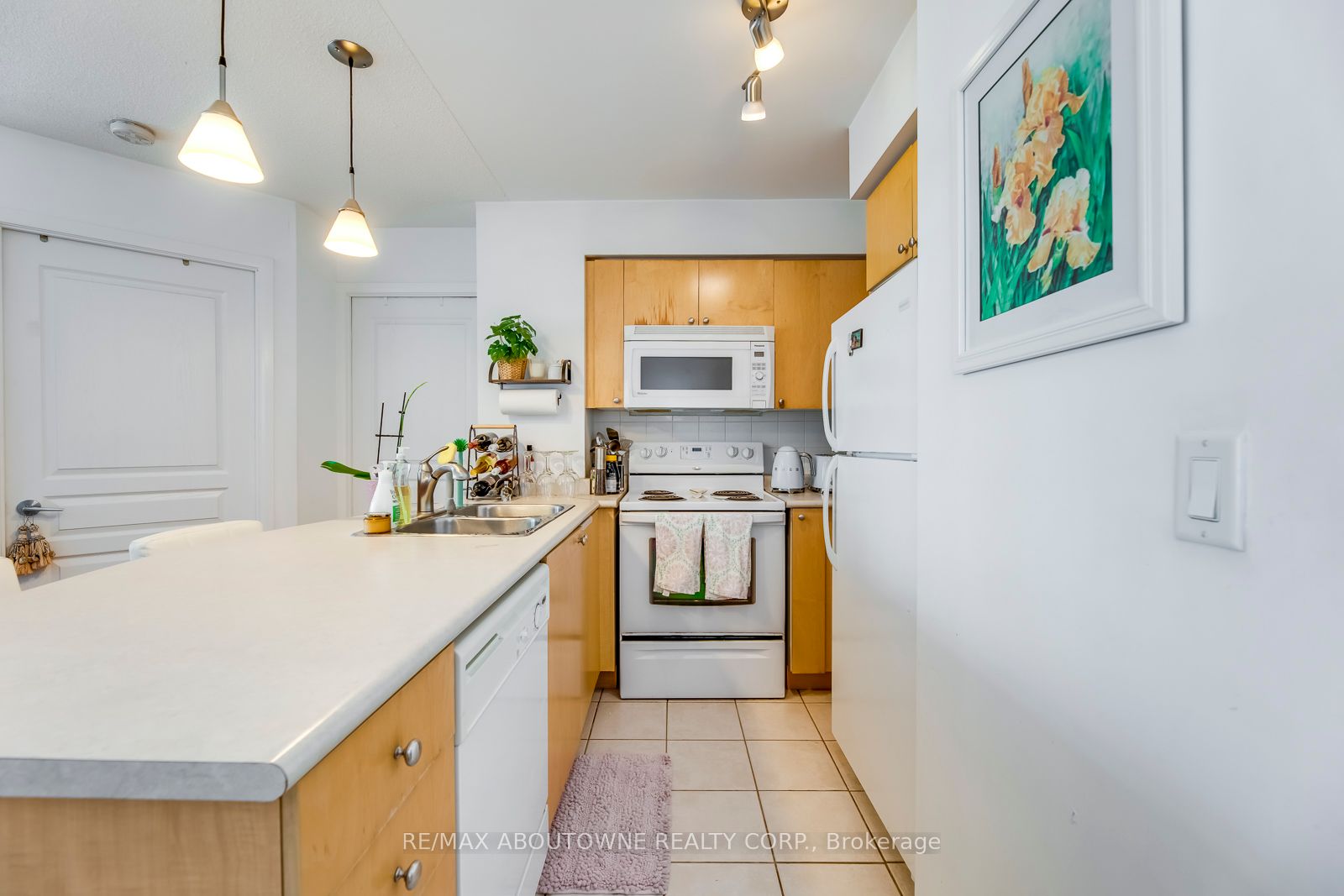 18 Yonge St, #3107