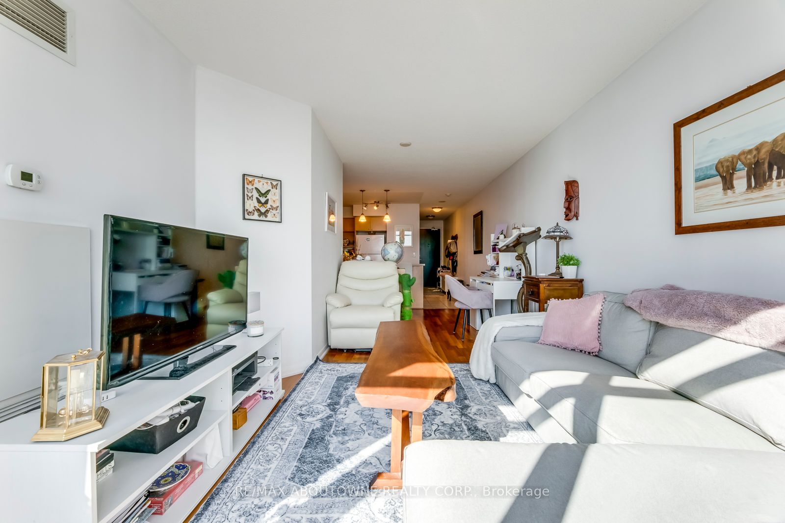 18 Yonge St, #3107