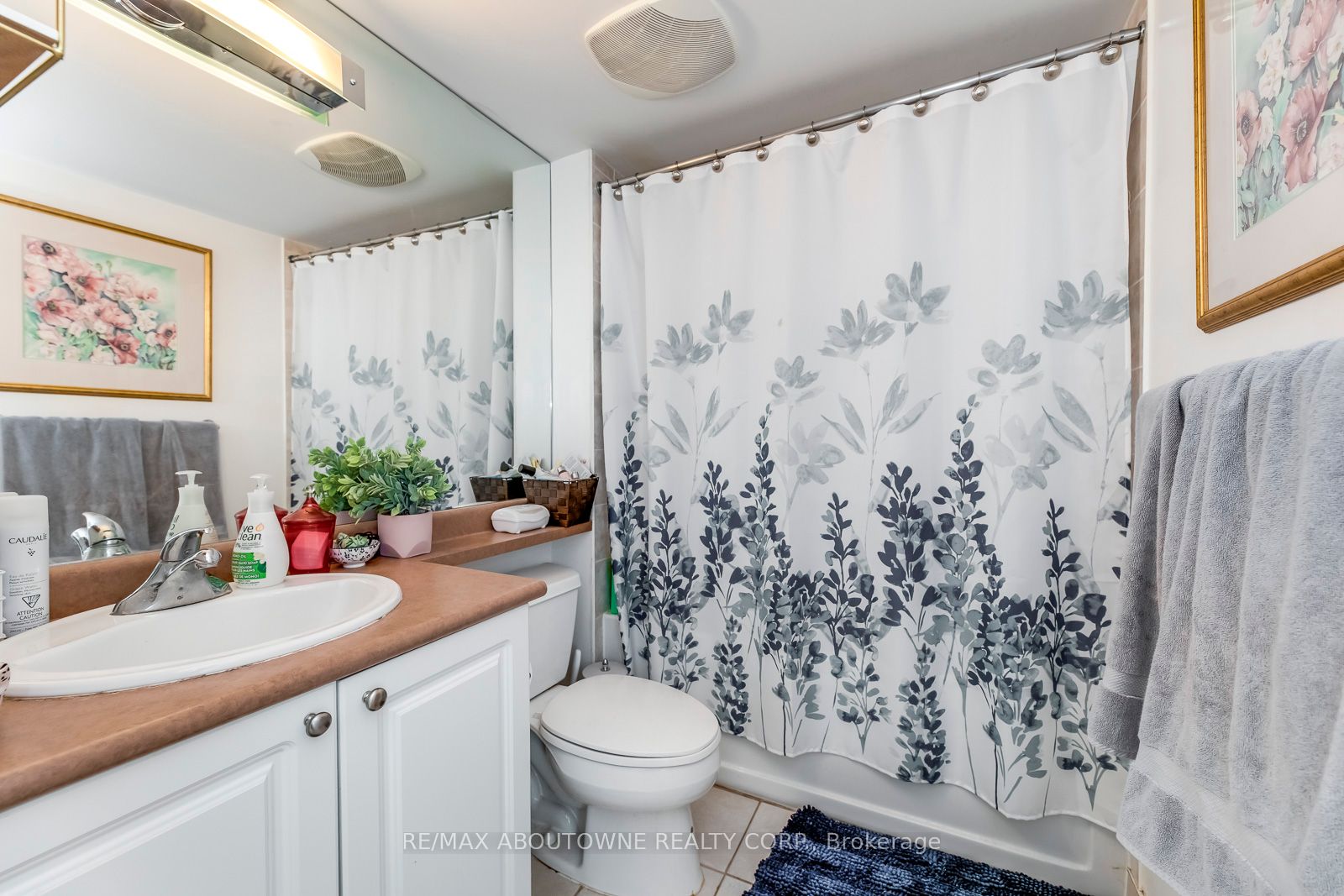 18 Yonge St, #3107