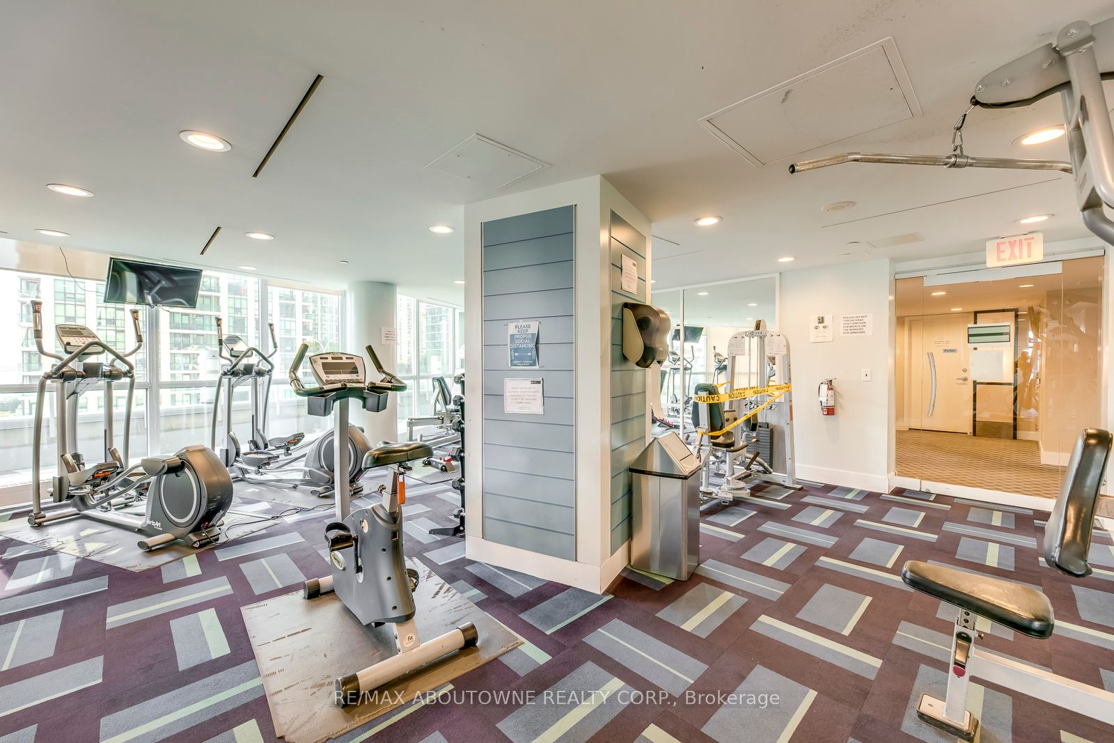 18 Yonge St, #3107