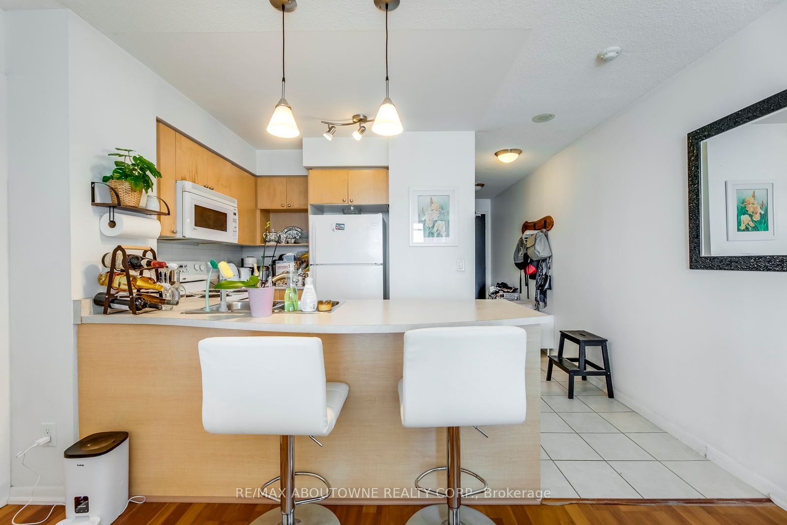 18 Yonge St, #3107