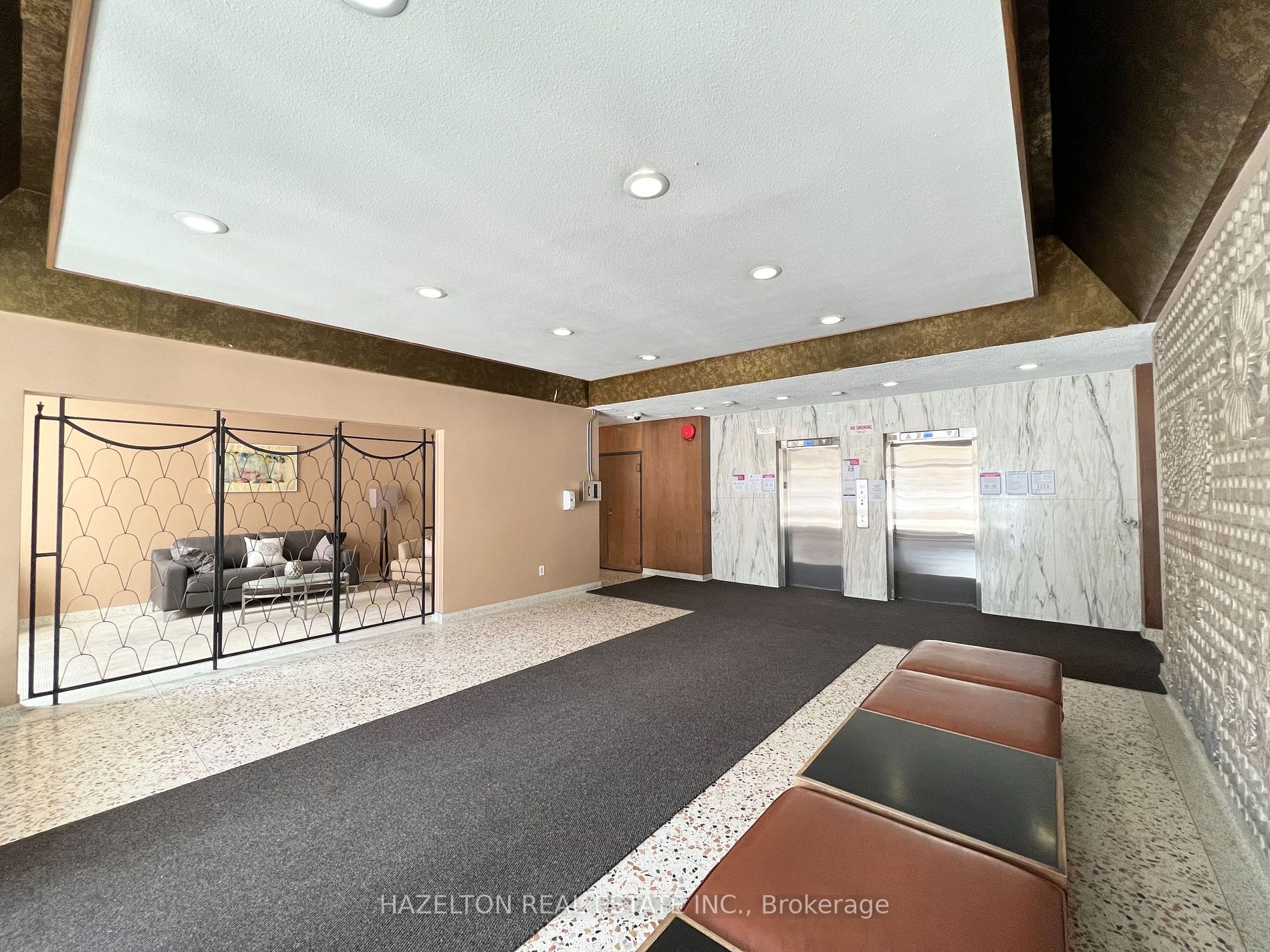 1780 Victoria Park Avenue #405