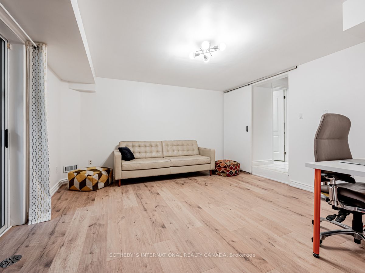 60 Poulett Street