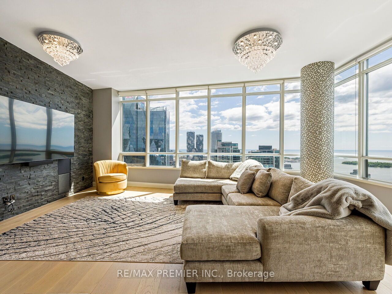 65 Bremner Boulevard, #5104