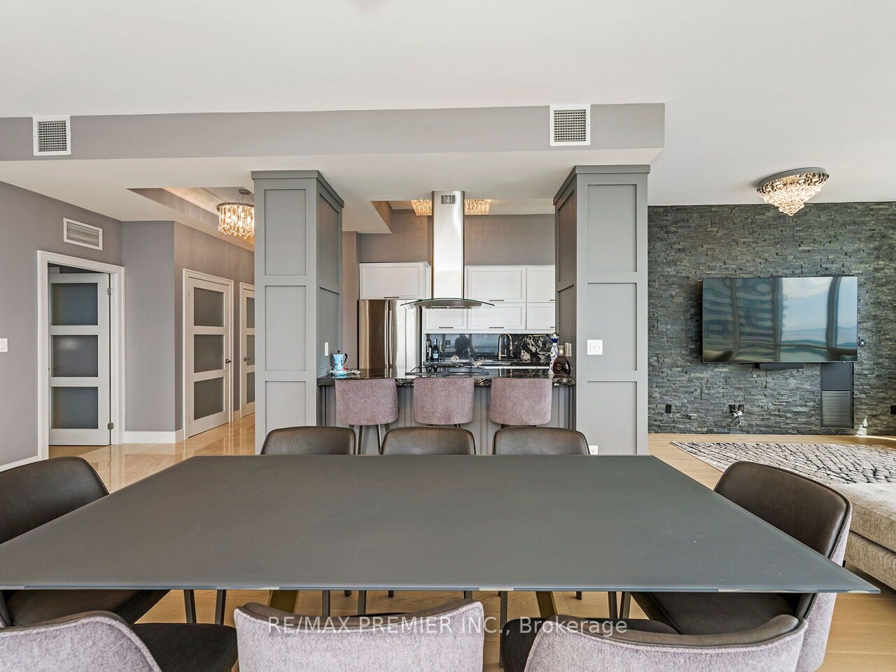 65 Bremner Boulevard, #5104