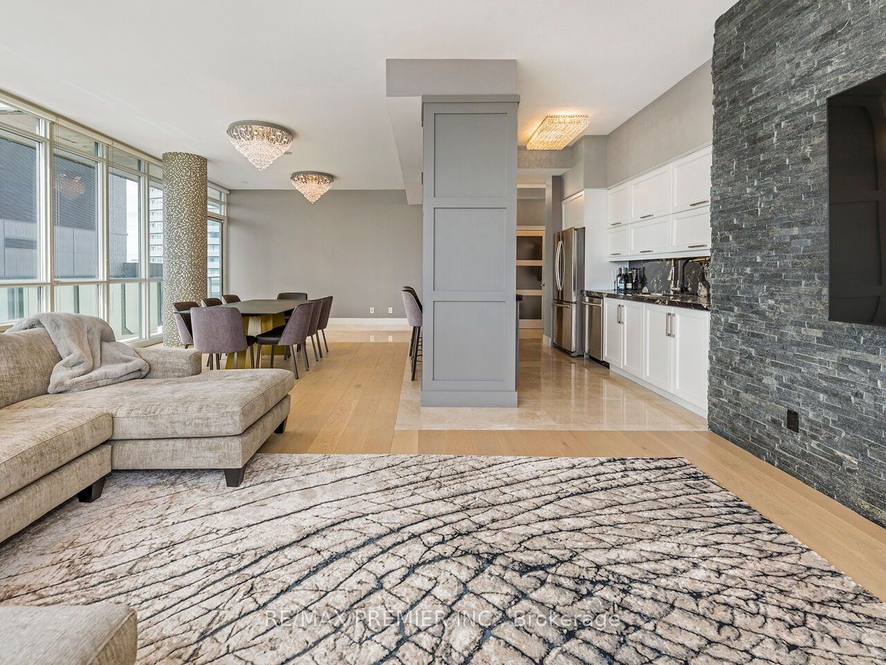 65 Bremner Boulevard, #5104