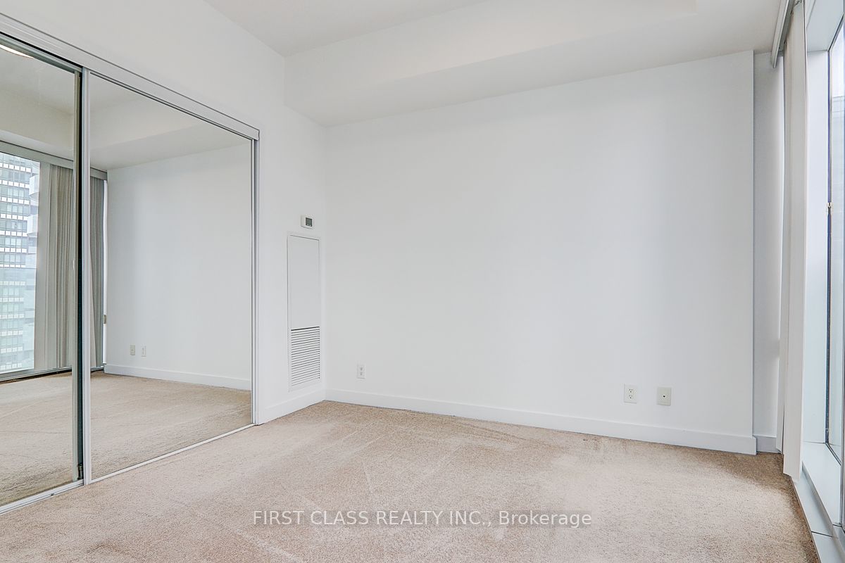 12 York St, #3902