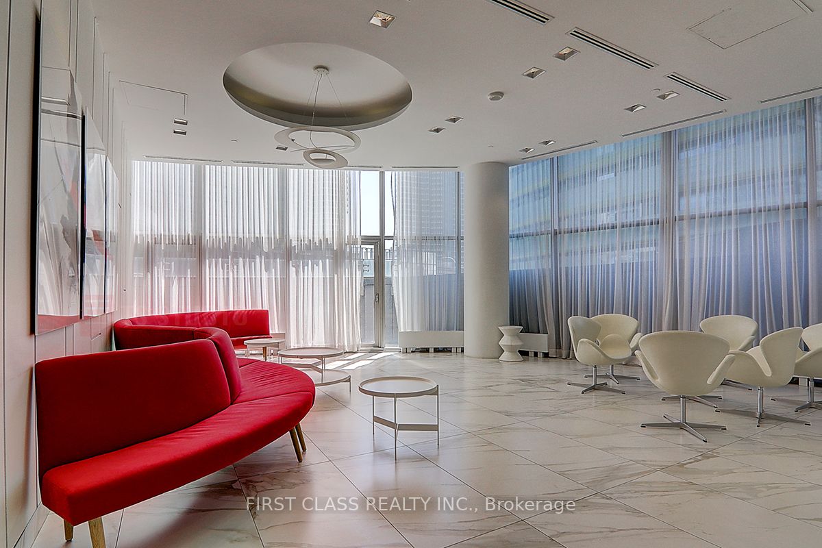 12 York St, #3902
