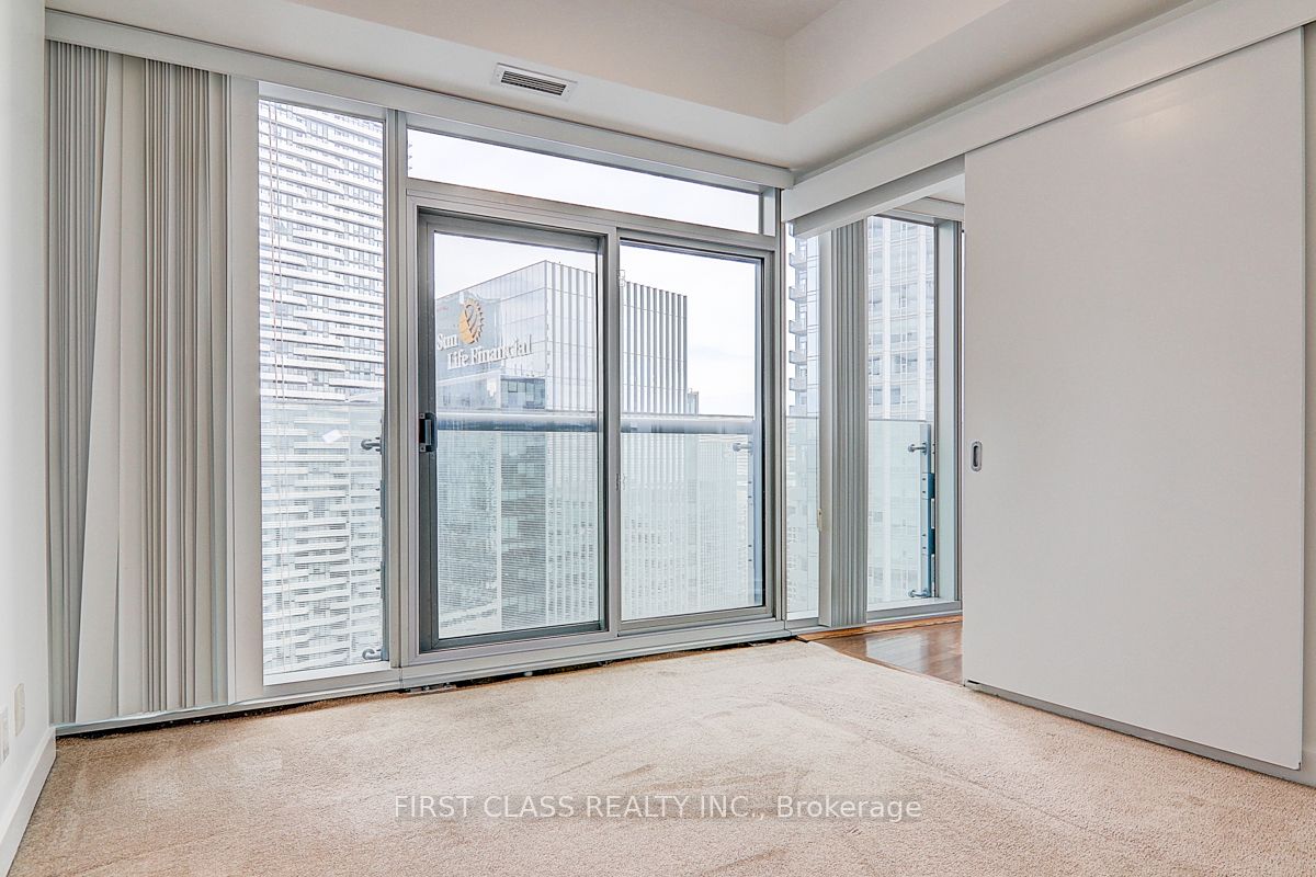 12 York St, #3902