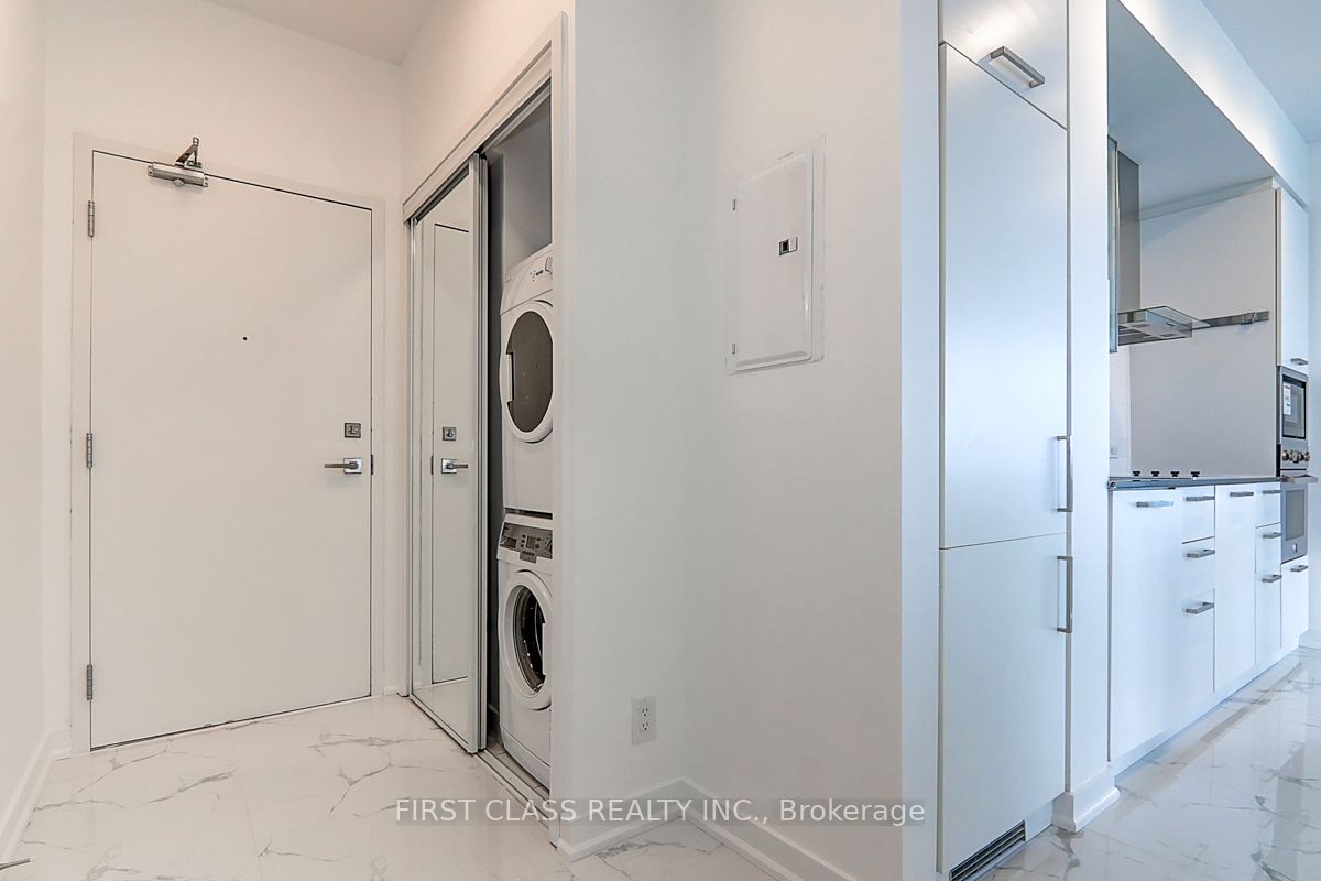 12 York St, #3902