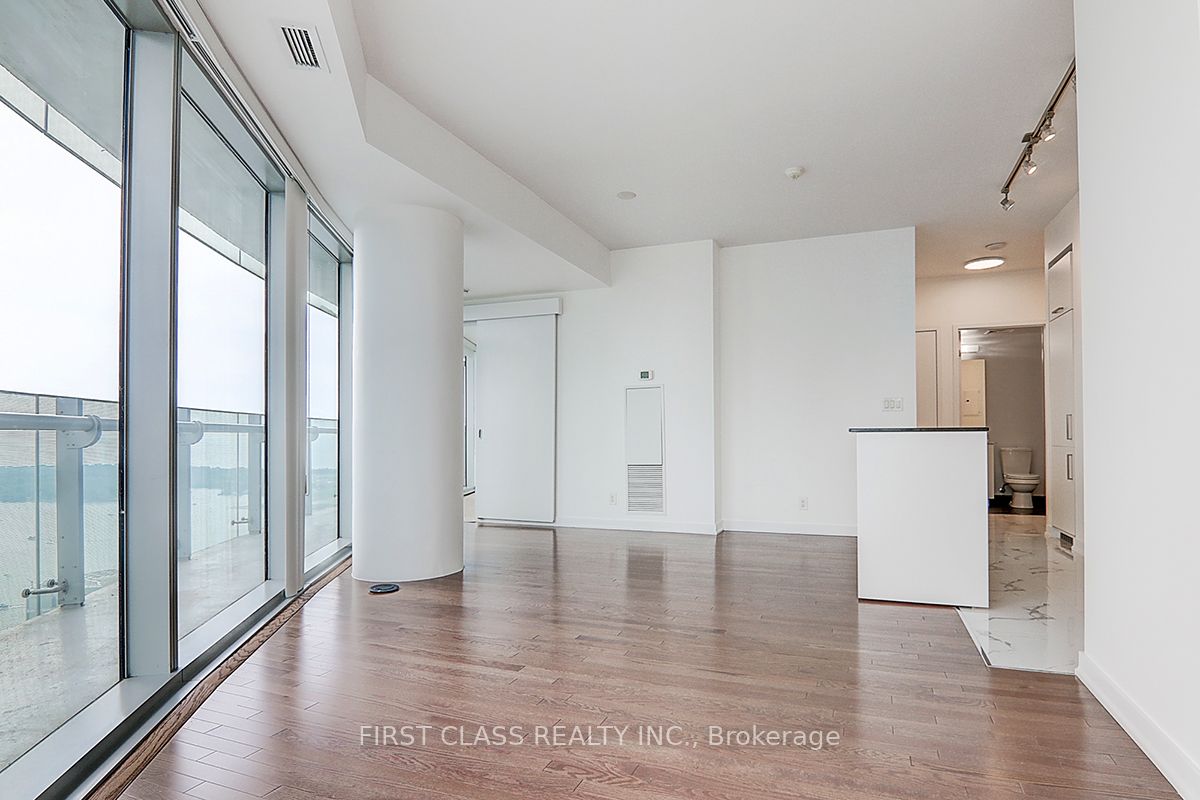 12 York St, #3902