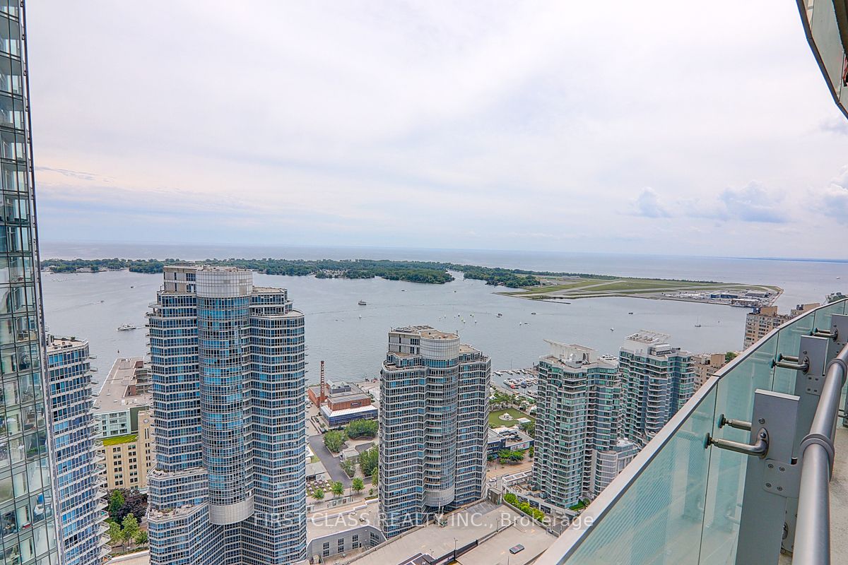 12 York St, #3902