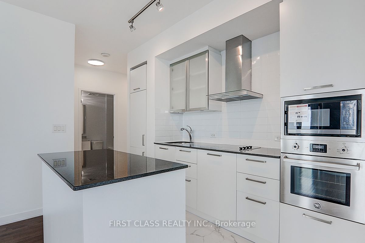 12 York St, #3902
