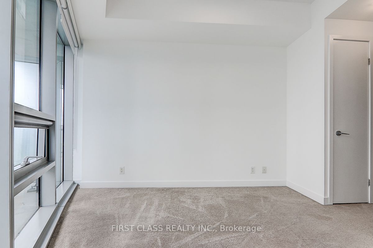 12 York St, #3902