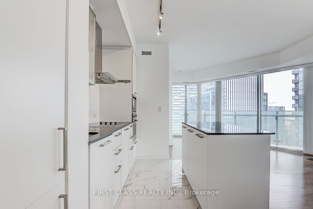 12 York St, #3902