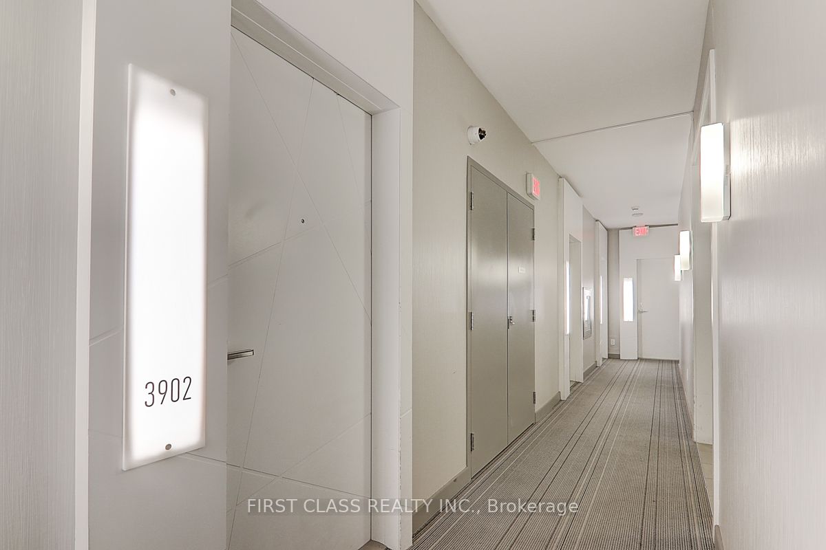 12 York St, #3902