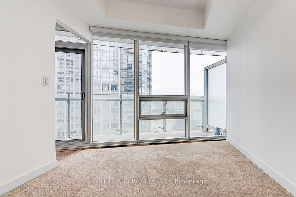 12 York St, #3902