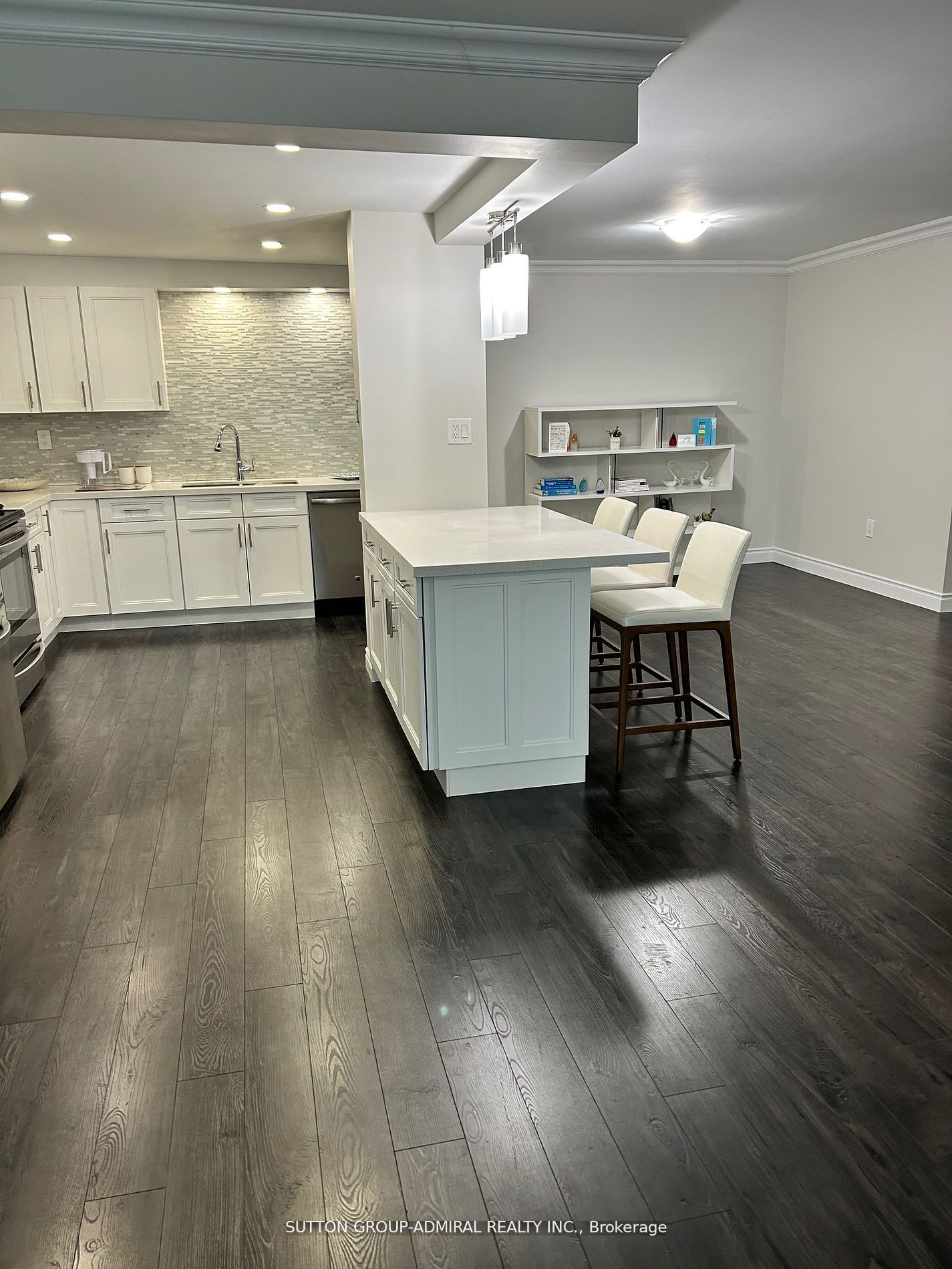 90 FISHERVILLE Rd, #1101