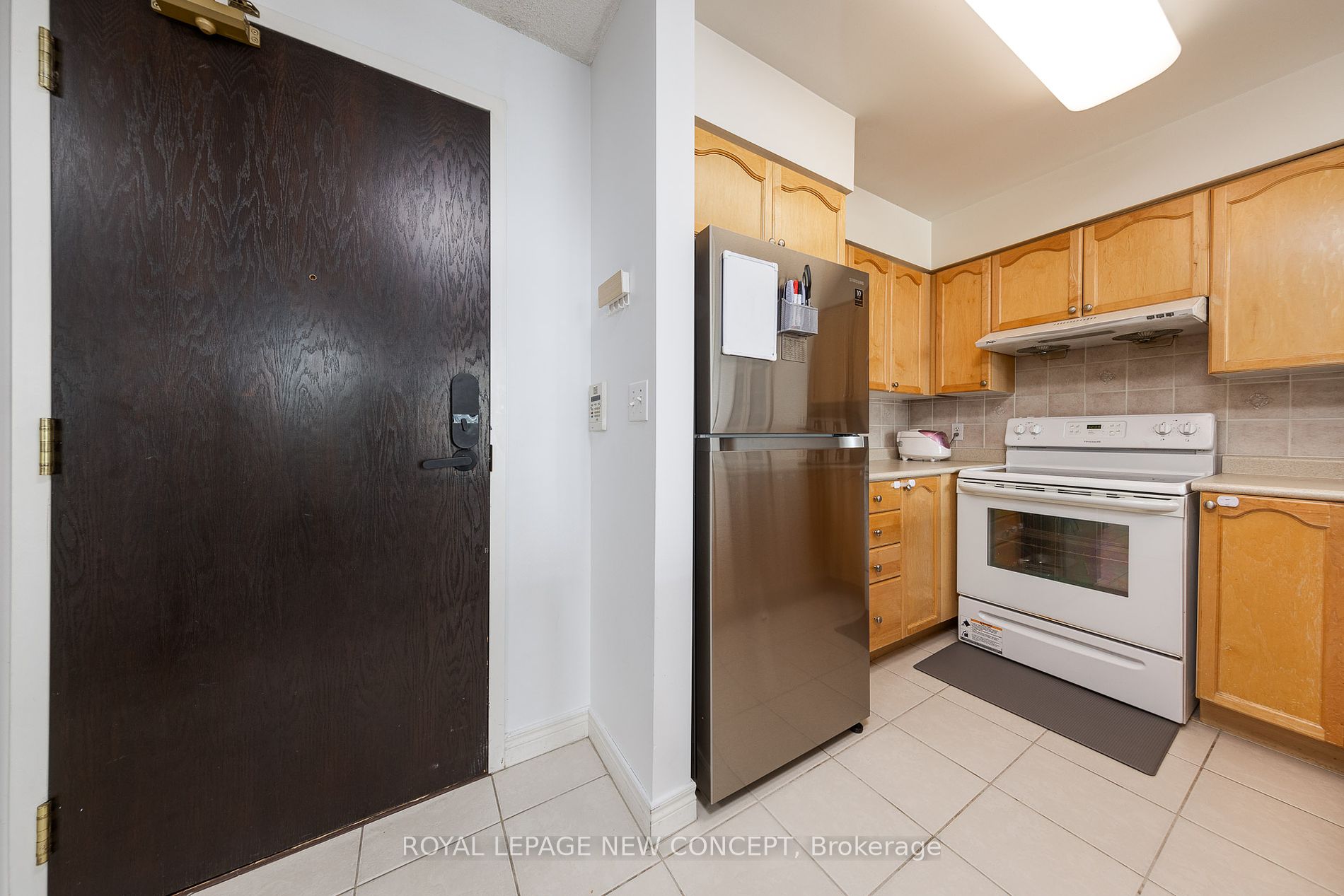 23 Hollywood Ave, #2803