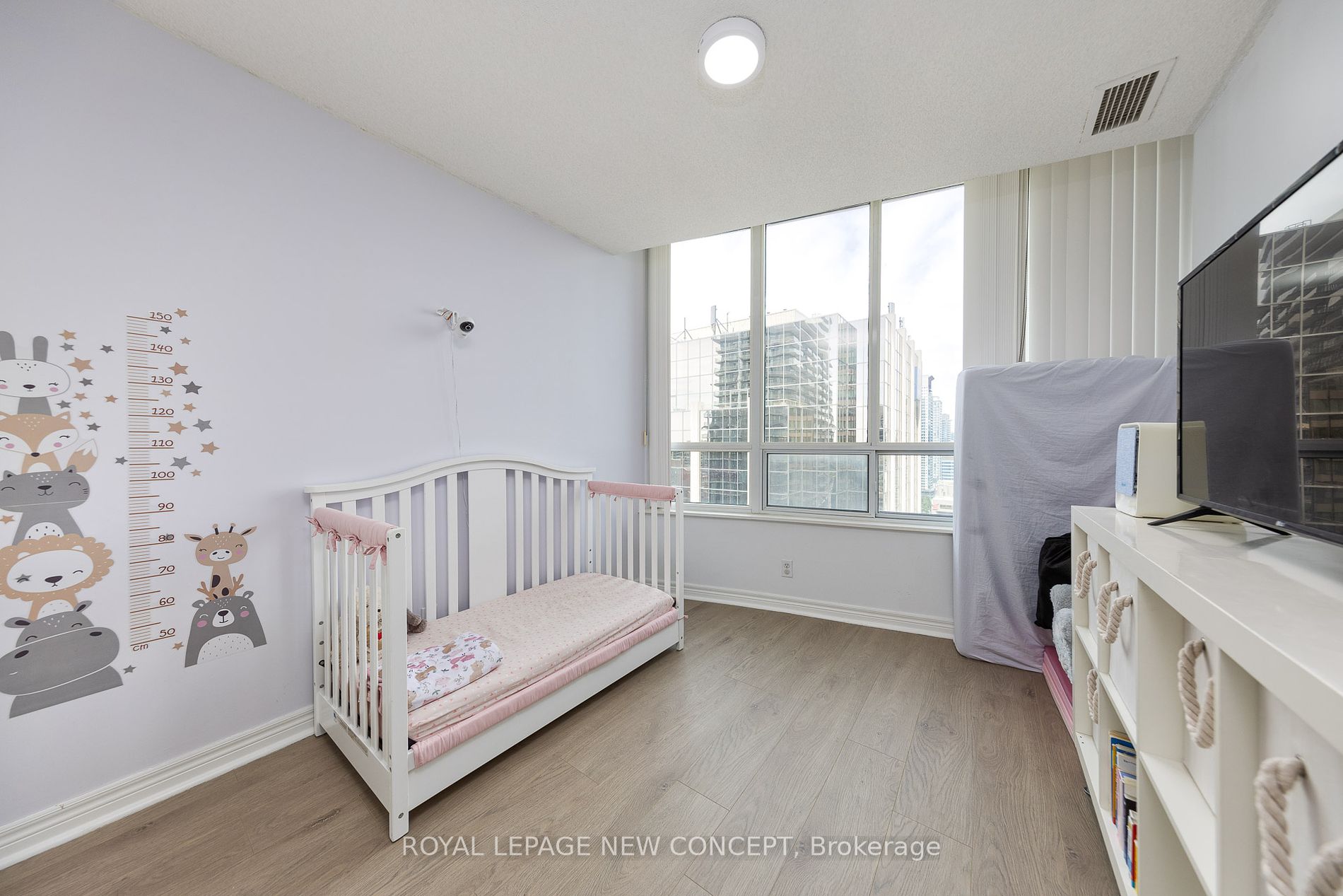 23 Hollywood Ave, #2803