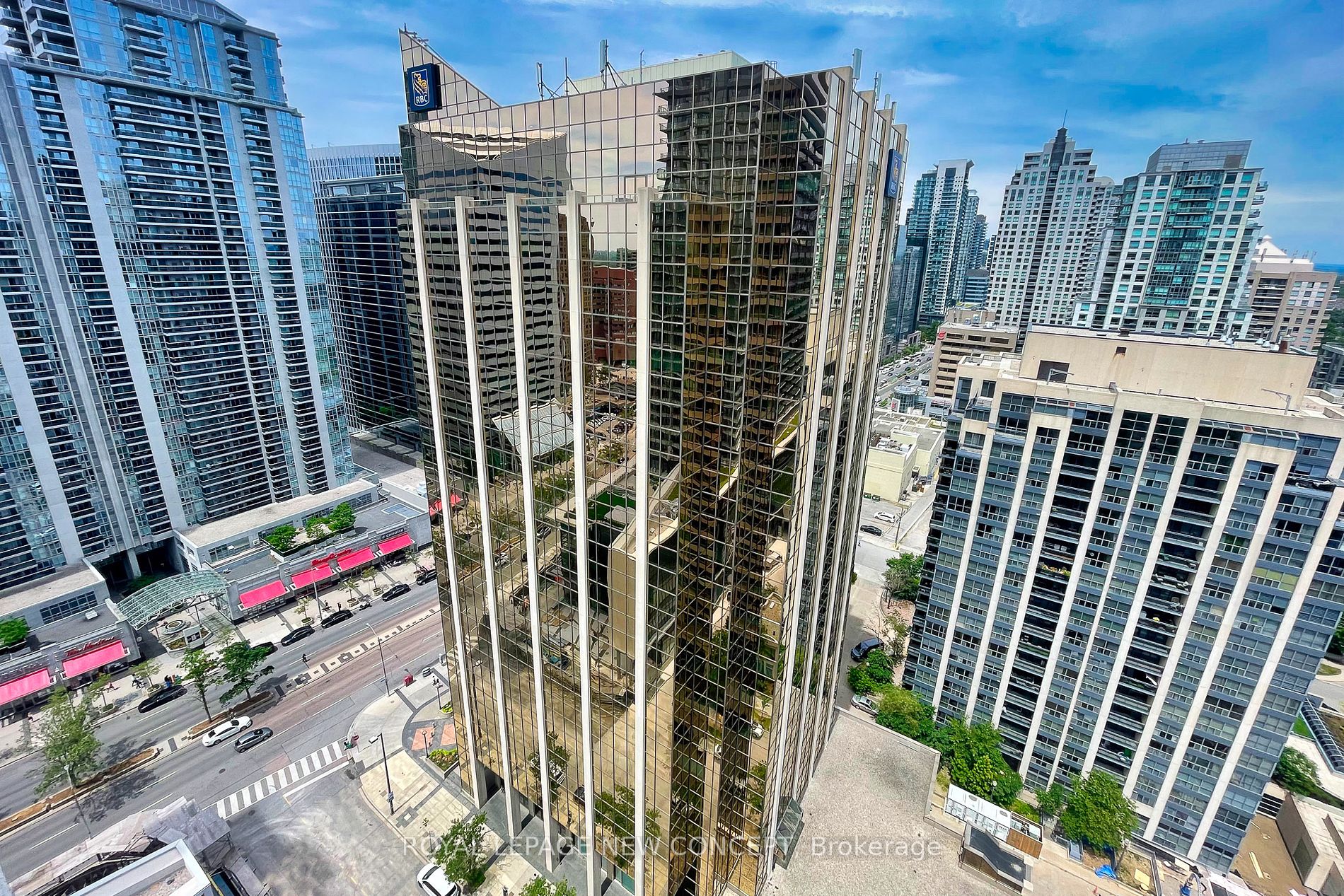23 Hollywood Ave, #2803