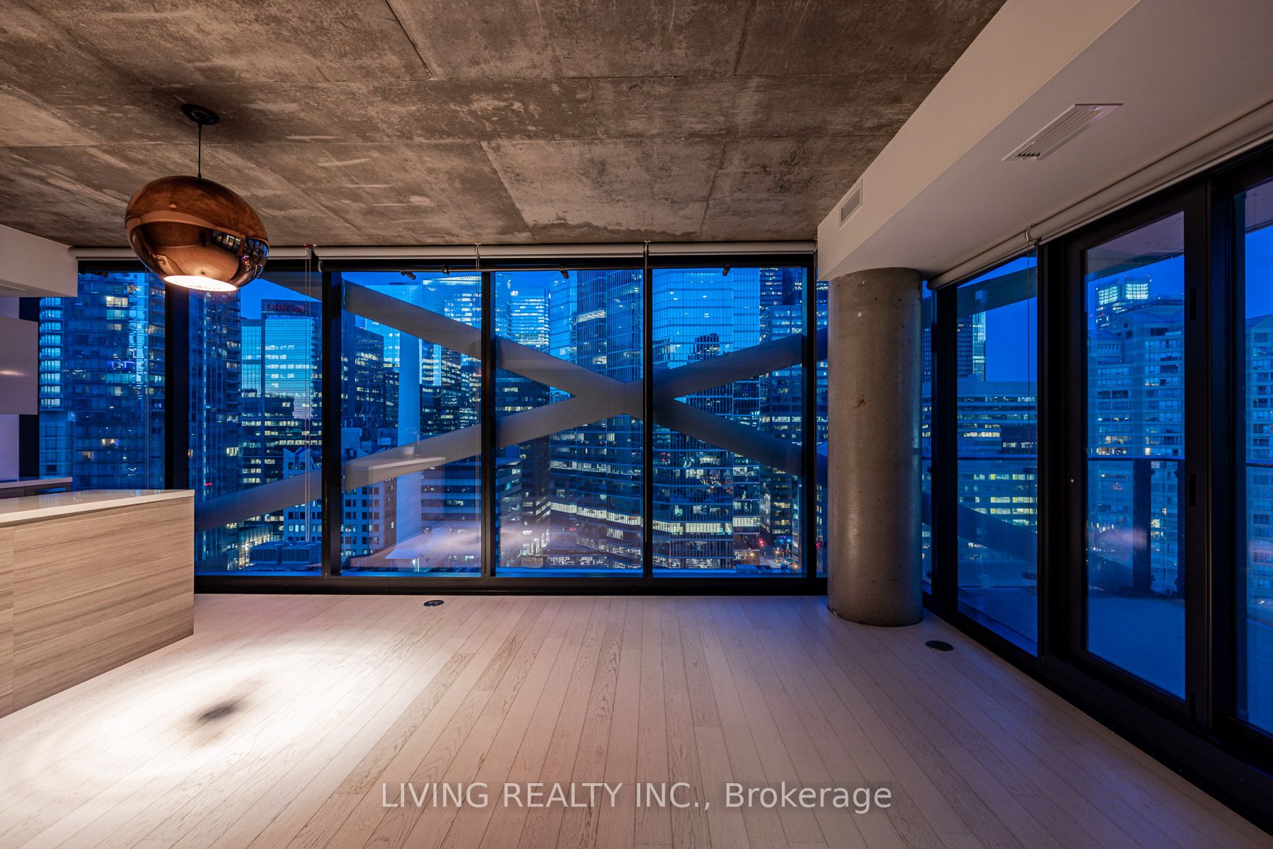224 King Street W #1504