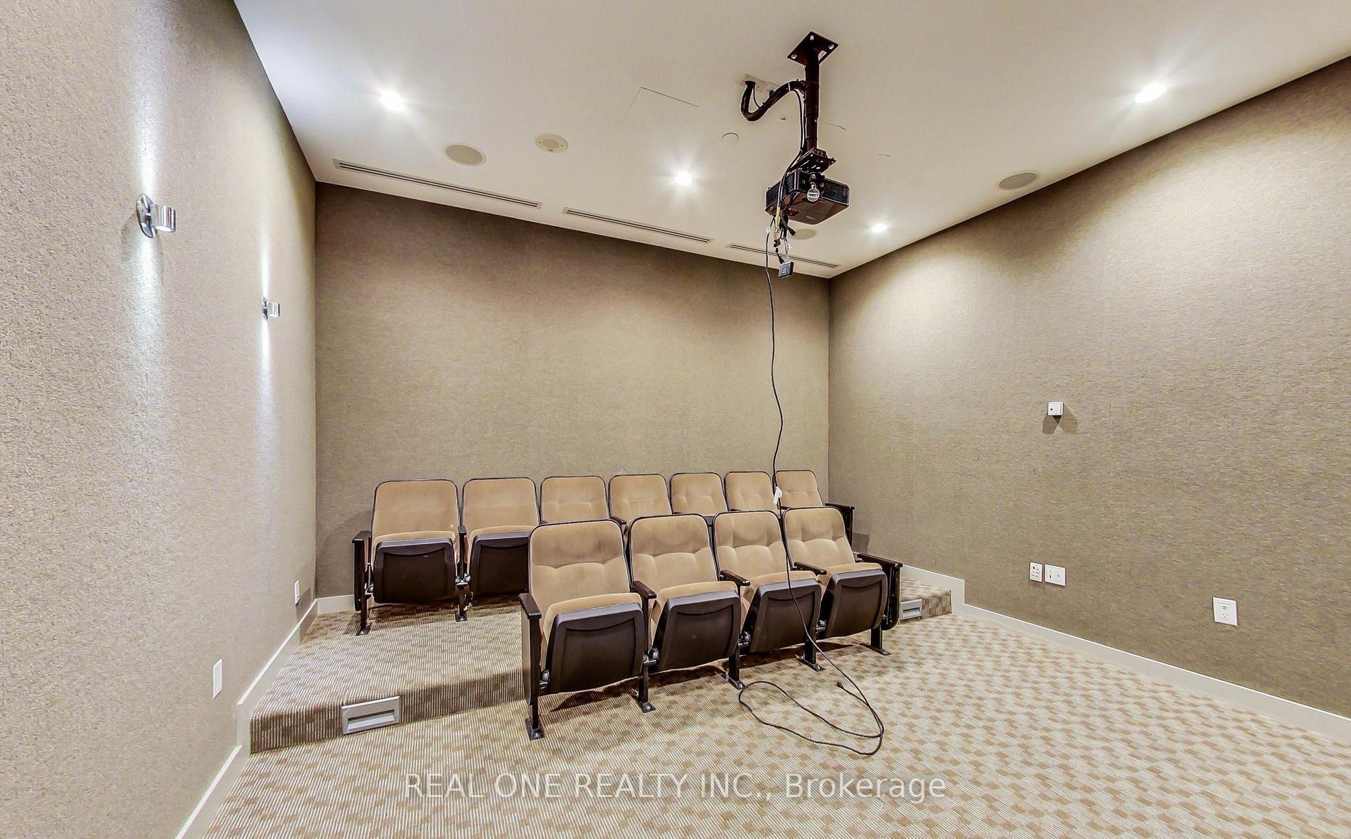 500 Doris Avenue, #429