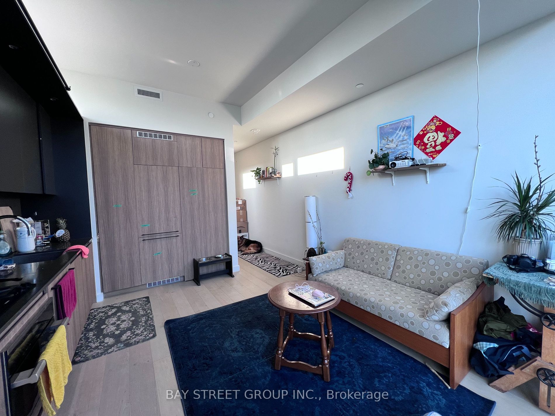 81 Wellesley Street E #2207