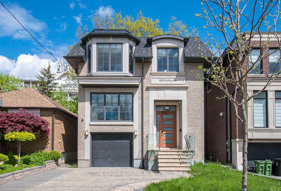 100 Parklea Dr