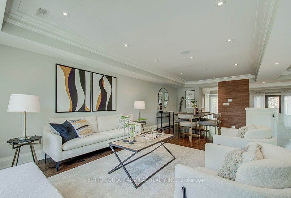100 Parklea Dr