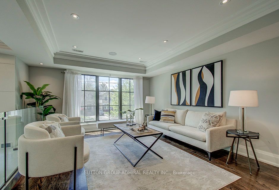 100 Parklea Dr