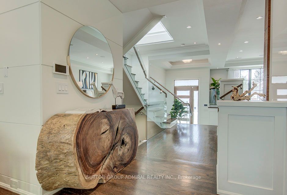 100 Parklea Dr
