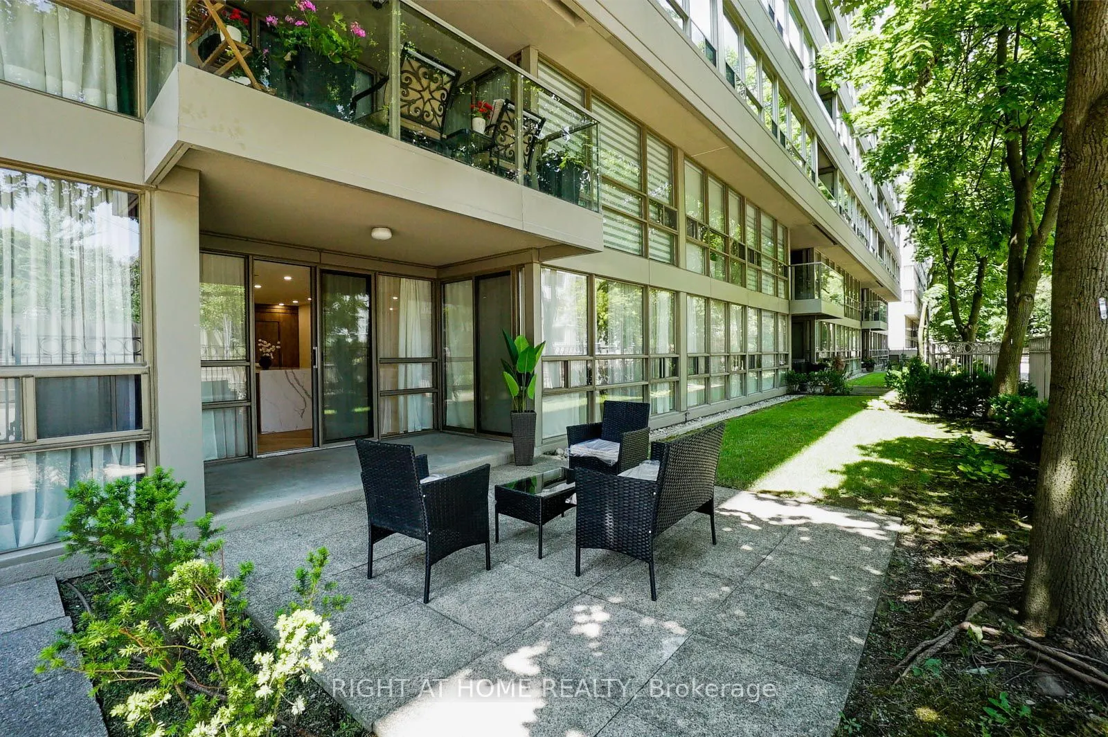18 Lower Village Gate, #107