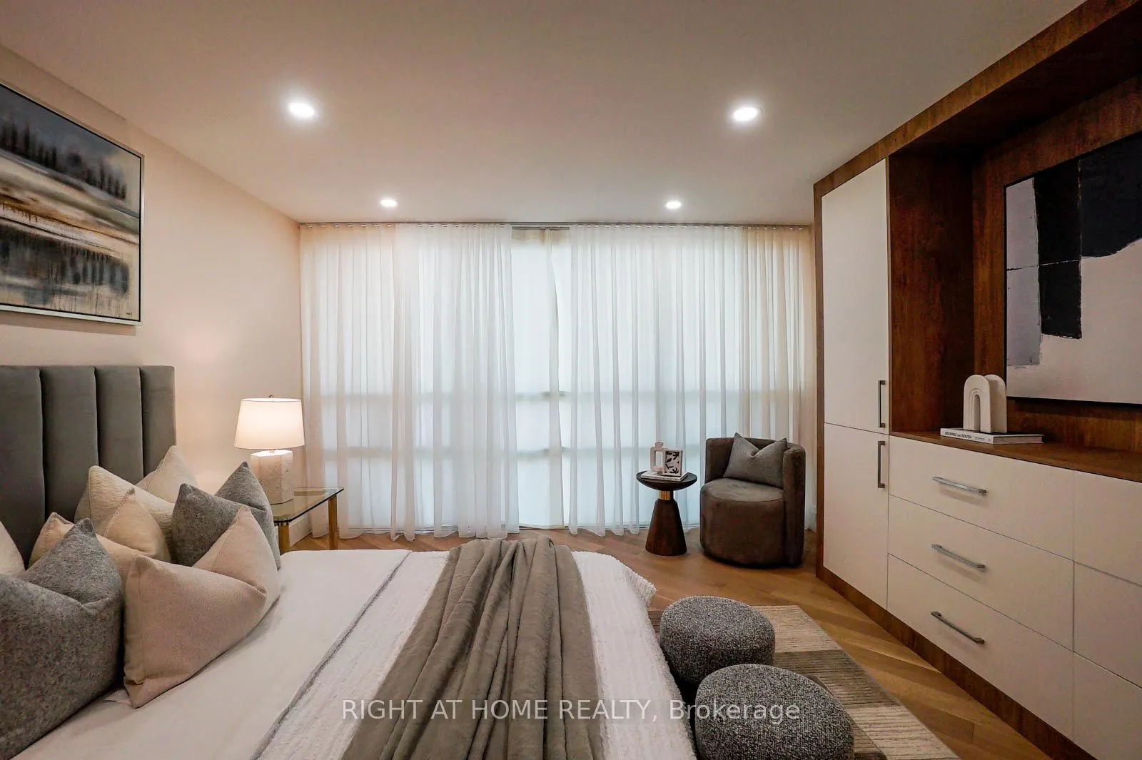 18 Lower Village Gate, #107