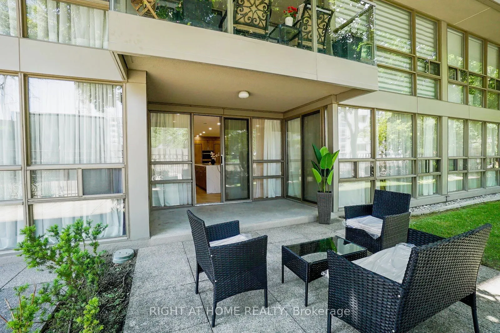 18 Lower Village Gate, #107