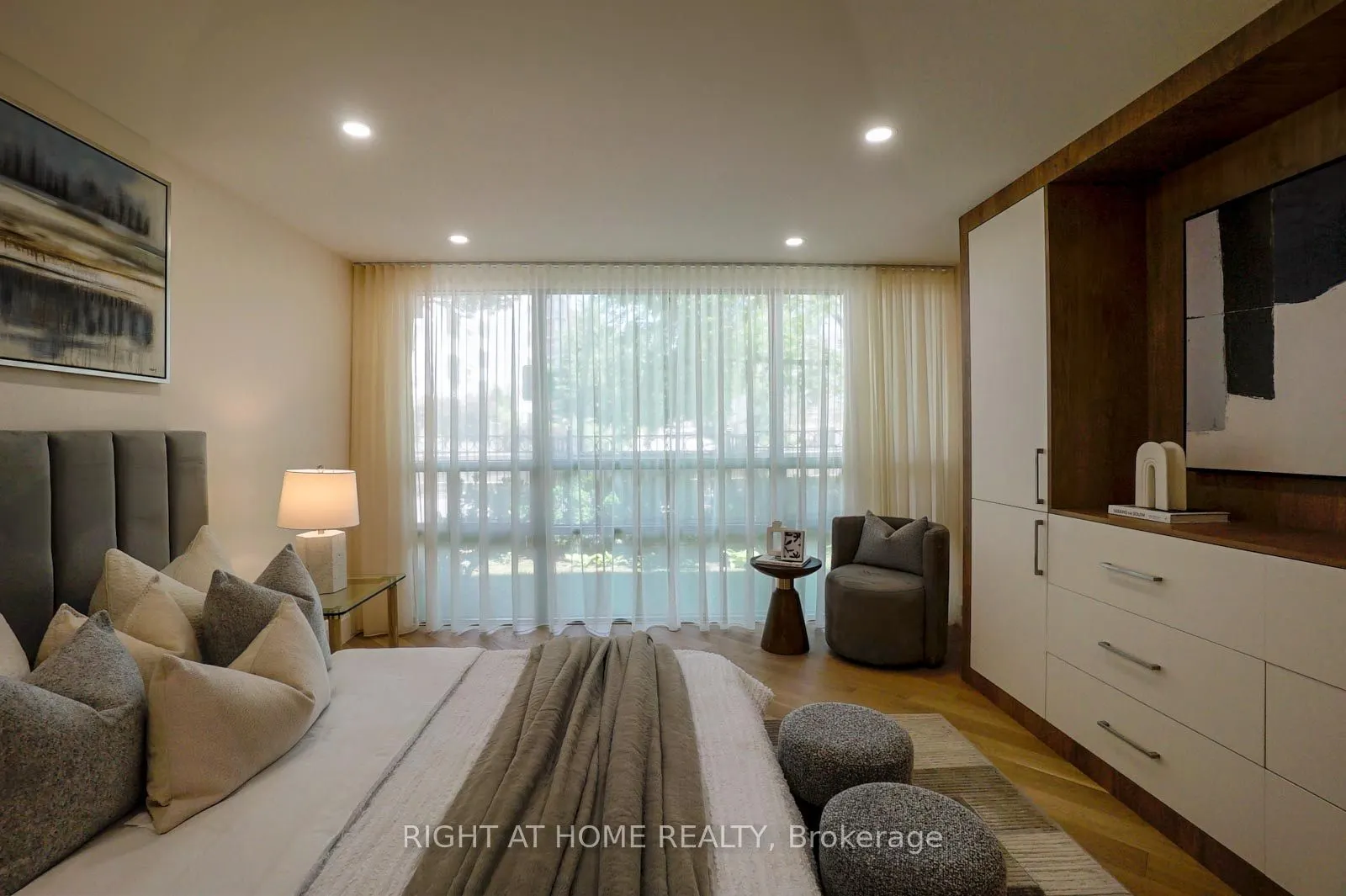 18 Lower Village Gate, #107