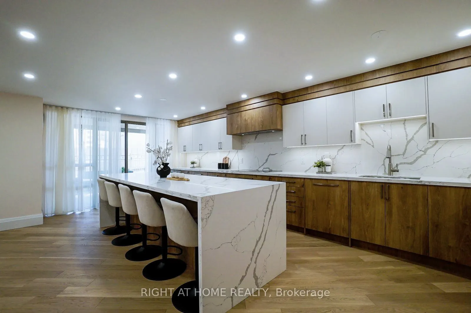 18 Lower Village Gate, #107