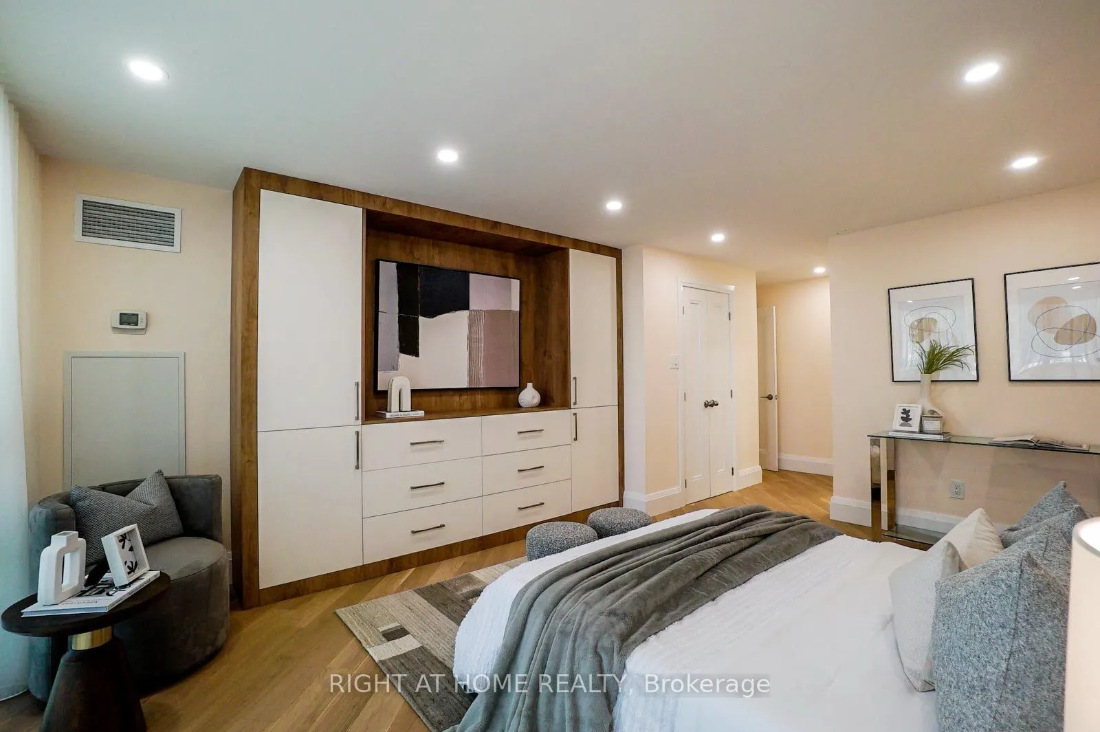 18 Lower Village Gate, #107
