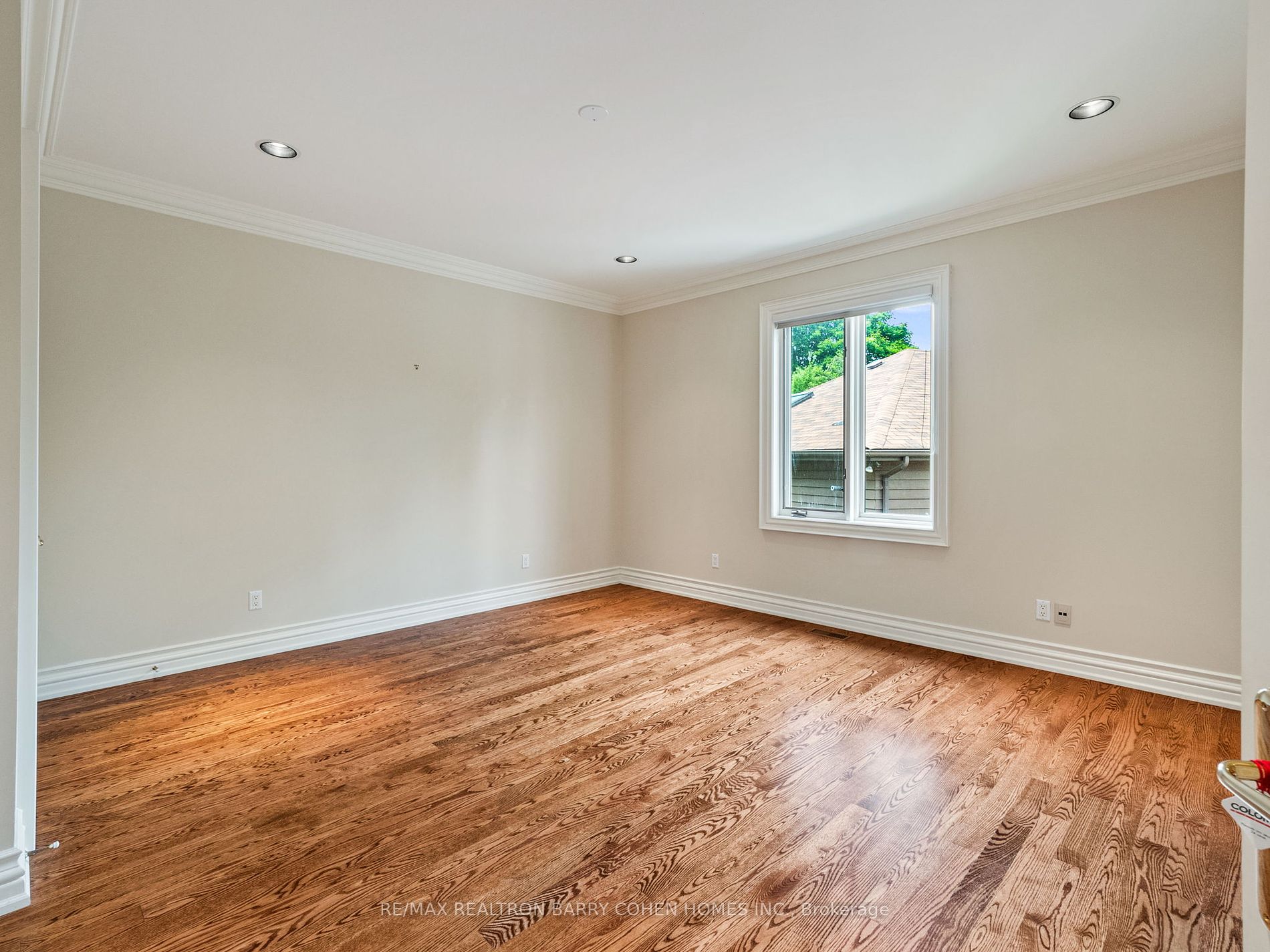 17 Paddock Court