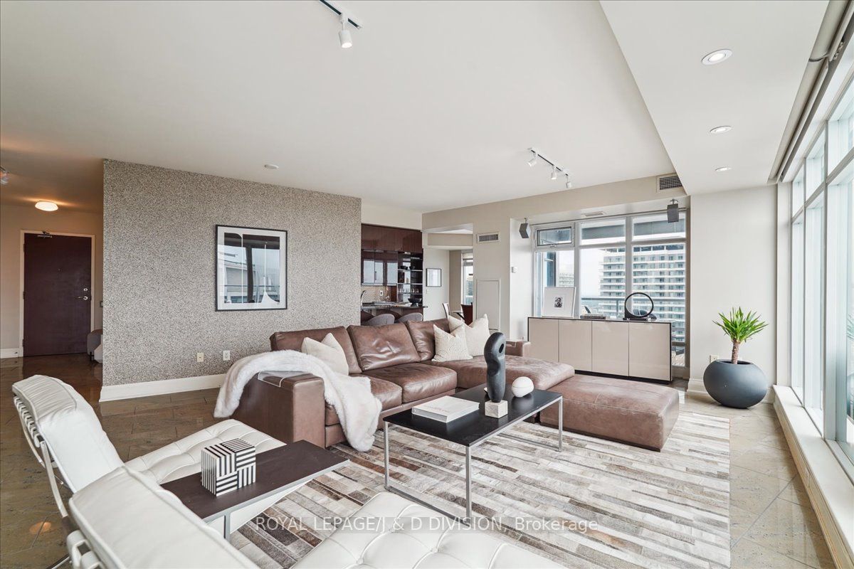 2181 Yonge Street #3402